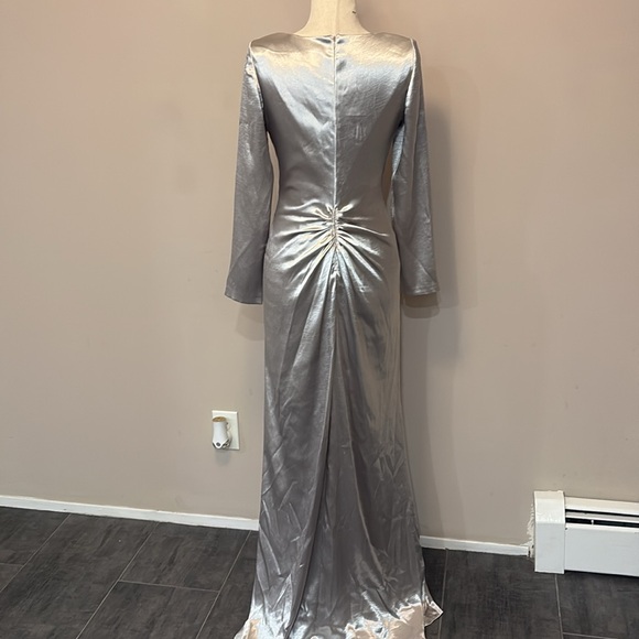 NEW Aidan Mattox evening gown maxi dress slit cut out silver formal wear - Picture 11 of 16